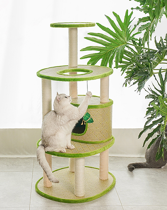 Leo Cat Tree/ Climber with Sisal Scratching Post