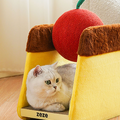 Nala Cat Scratcher with Rotatable Ball
