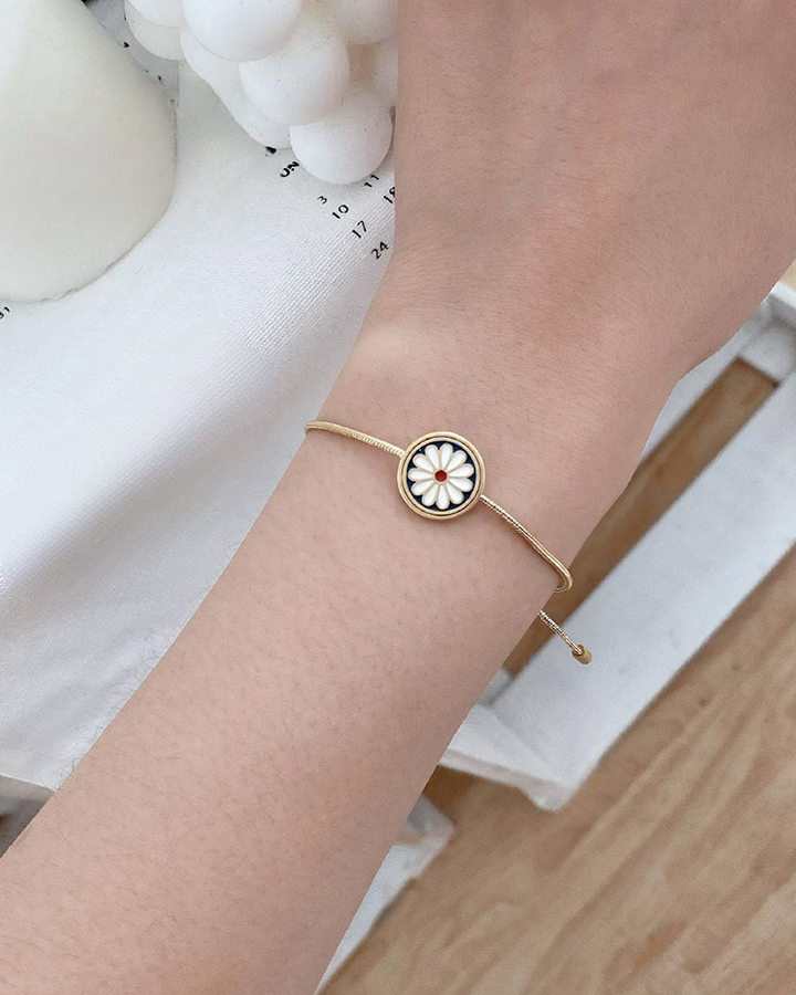 Enamel Daisy Bracelet