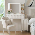 Kincaid Dressing Table with Mirror