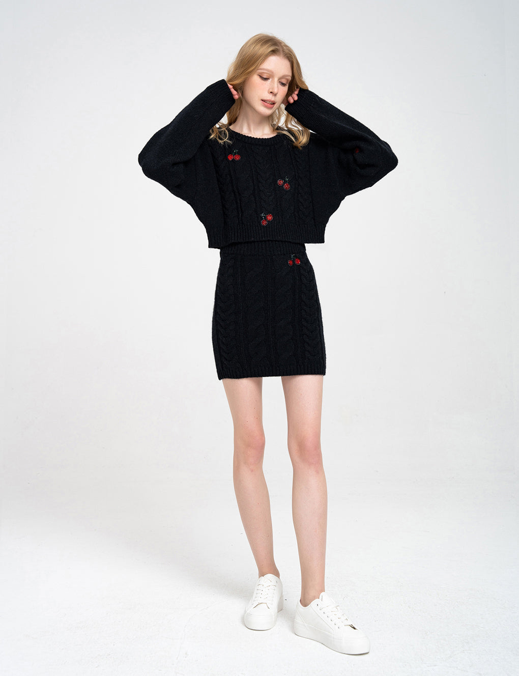 High-waist Cherry-embellished Cable-knitted Mini Skirt